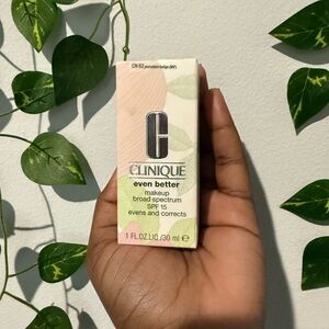 Clinique Even Better Makeup SPF 15 - Porcelain Beige (NIB)